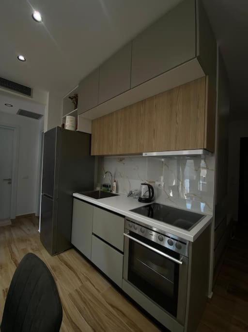 Flat To Rent In *